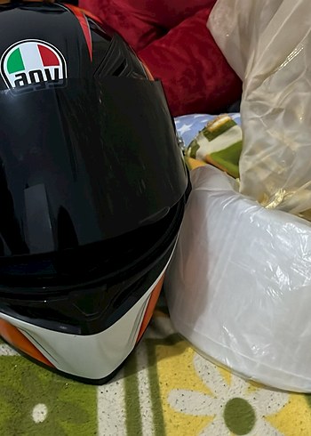 Agv kask M beden orijinal barkodlu interkomlu - Görsel 2