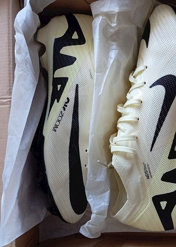 Nike Air Zoom krampon - Görsel 3