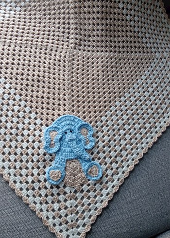 Nakışlı Örgü Bebek Battaniyesi - Görsel 4