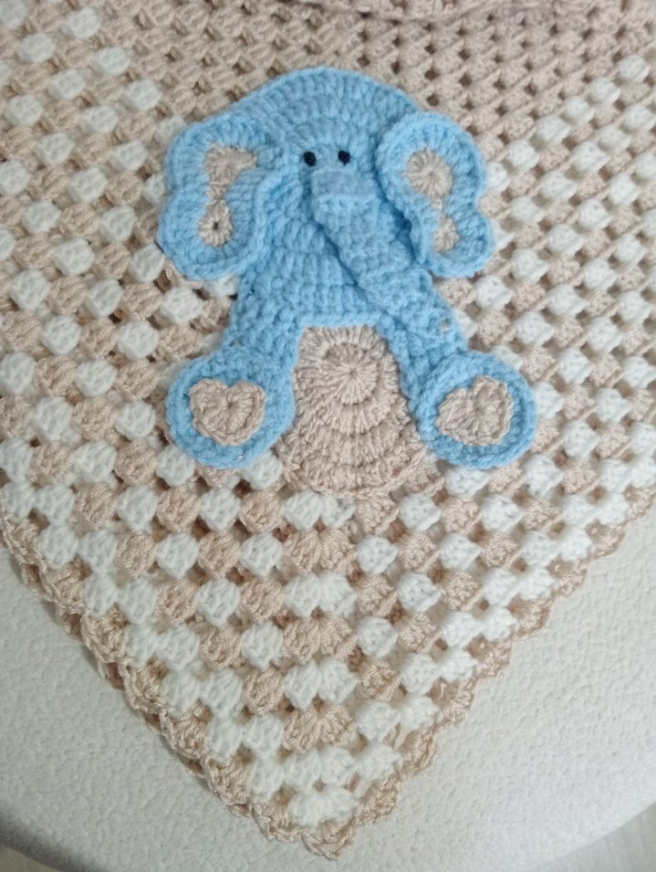 Nakışlı Örgü Bebek Battaniyesi - Görsel 2