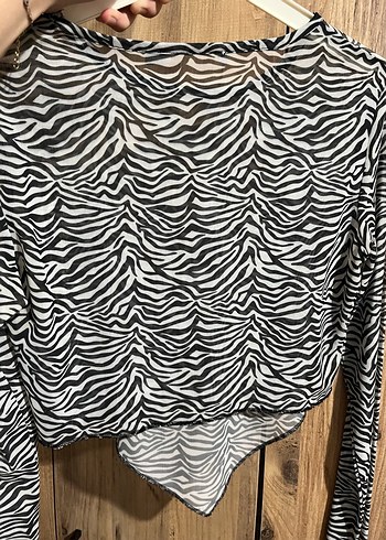s Beden Uzun Kollu Zebra Desenli Transparan Bluz