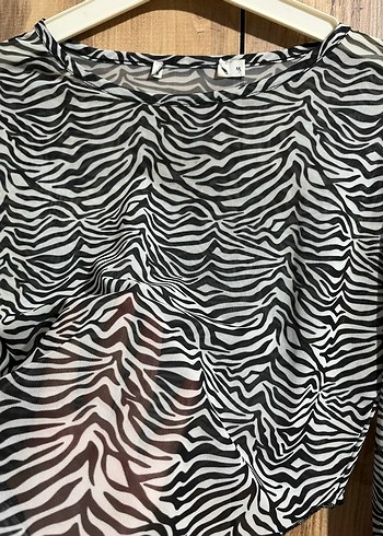 Bershka Uzun Kollu Zebra Desenli Transparan Bluz