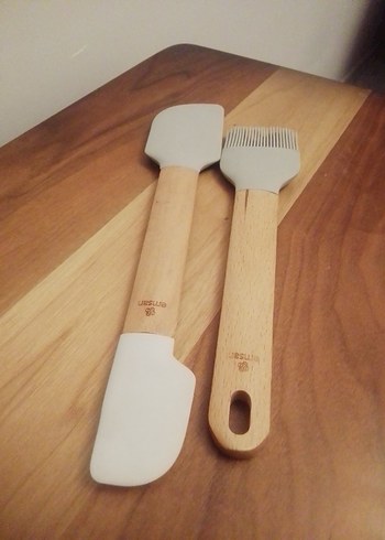 Emsan bambu saplı silikon spatula ve pasta fırçası seti