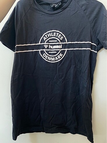 Hummel tshirt
