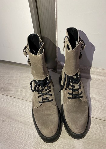 Massimo Dutti Bej Suet Kemerli Kadin Botu