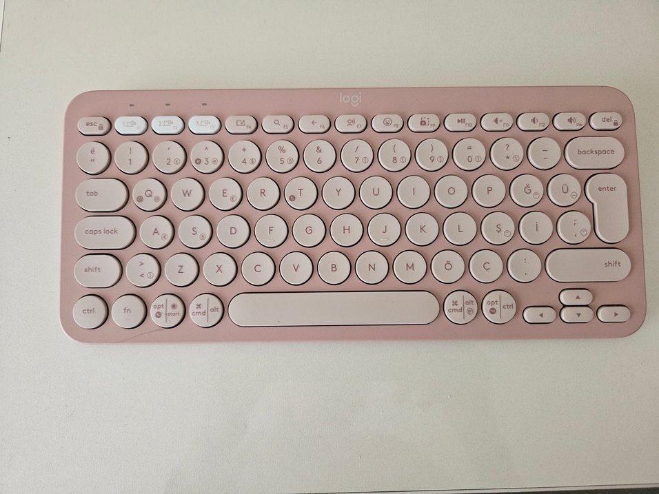 logitech k380 Pastel Pembe Yuvarlak Tuşlu Klavye - Görsel 2