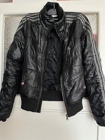 Adidas mont