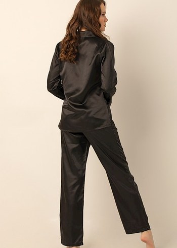 Siyah Parlak Uzun Kollu Kadın Pijama Takımı - Görsel 3