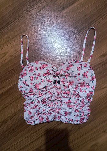 Bağcık Detaylı Pembe Desenli Büstiyer