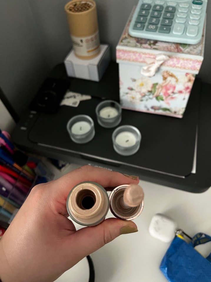 Revolution Conceal & Define Fondöten F1 - Görsel 3