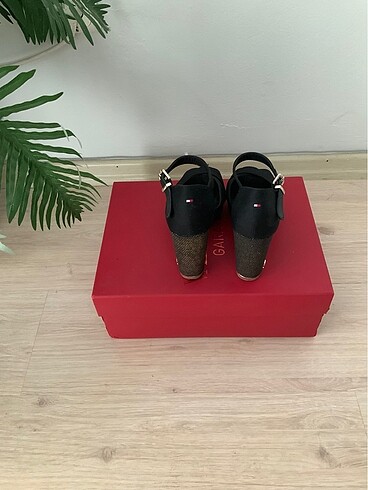 38 Beden siyah Renk Tommy Hilfiger siyah dolgu topuk