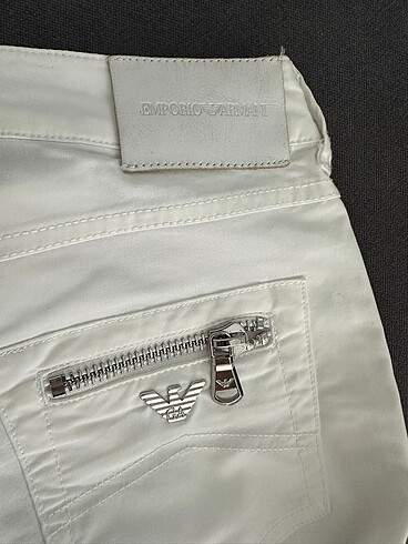 26 Beden beyaz Renk ORJİNAL Emporio Armani Beyaz pantolon