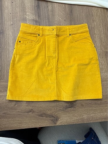 Hardal rengi kadife mini etek