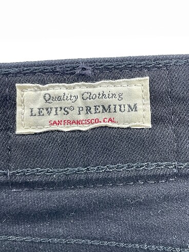 28 Beden siyah Renk Levis Jean / Kot %70 İndirimli.