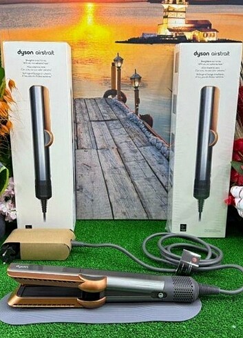 Dyson airstrait 