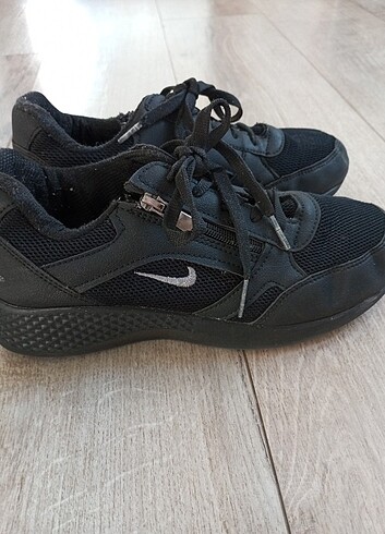 Nike ayakkabı defosuz 38 numara az kullanılmış