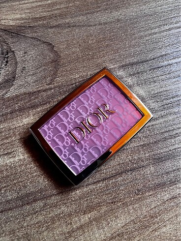 Dior allık