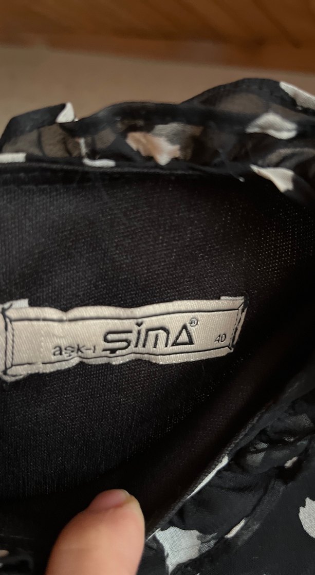 Siyah Puantiyeli Kuşaklı Uzun Elbise - Görsel 4