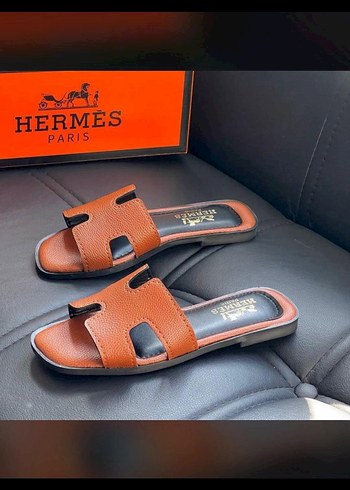 Hermes Kahverengi Stiletto Topuklu Kadın Terlik