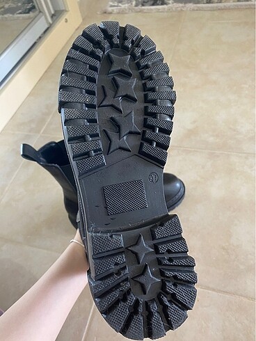 Kadın siyah bot yeni alındı - Görsel 5