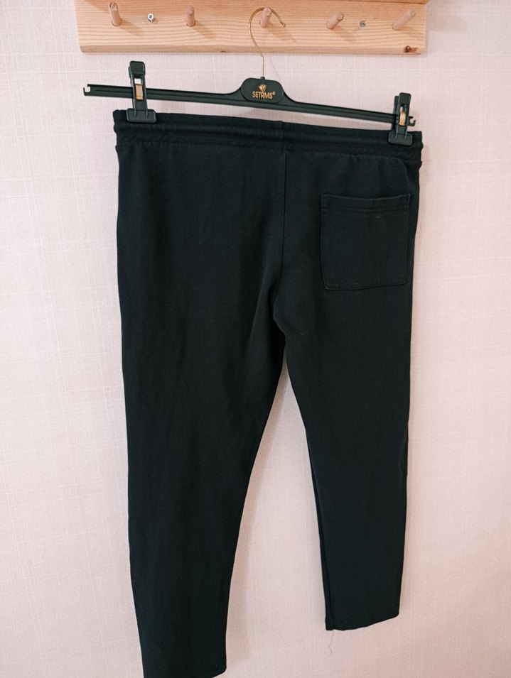 Siyah Kemerli Kısa erkek eşofman pantolon - Görsel 5