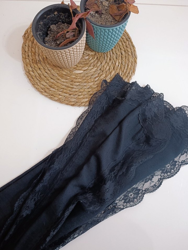 Dantel Detaylı Siyah Kadın Şal - Görsel 2