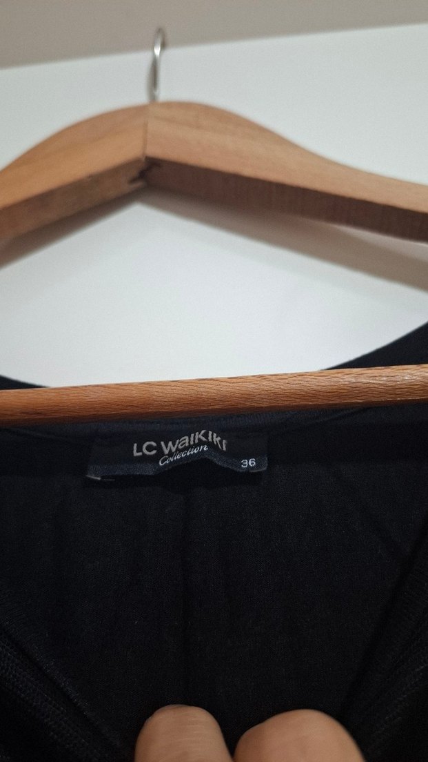 Siyah Uzun Kolsuz Drapeli Elbise - Görsel 4