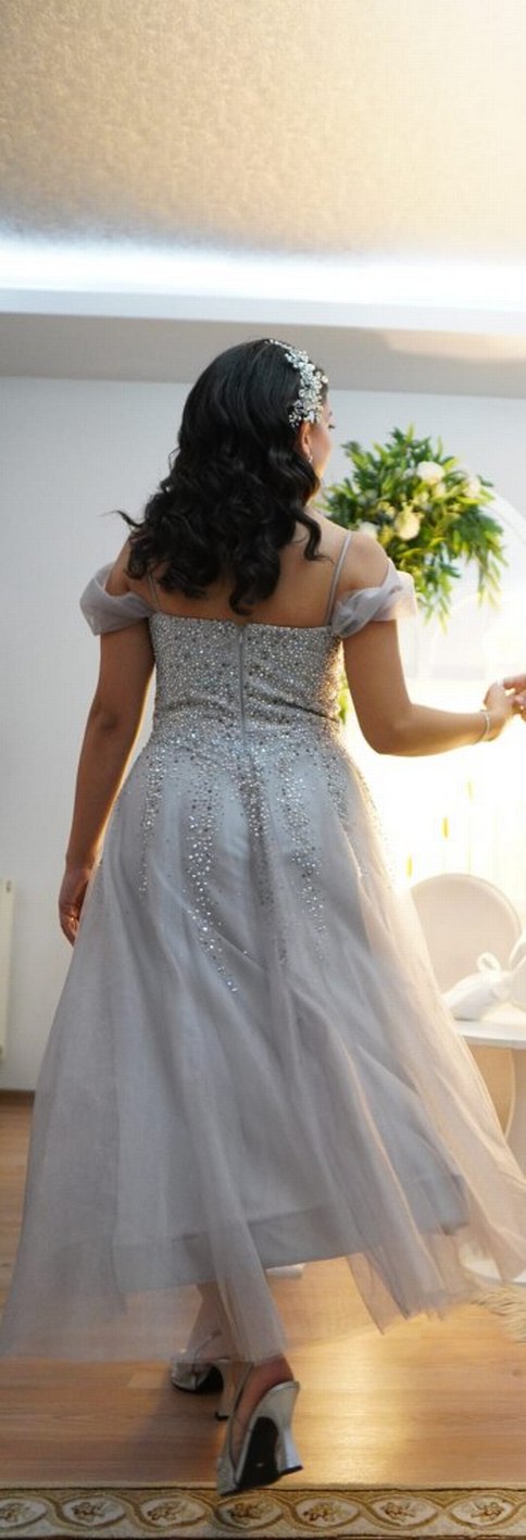 V Yaka Payetli Gri Midi Abiye Elbise - Görsel 5