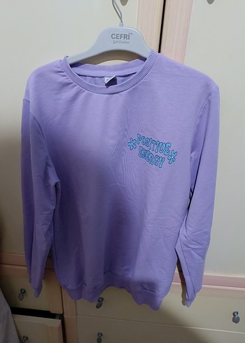 Mor Baskılı Bol Kesim Kadın Sweatshirt