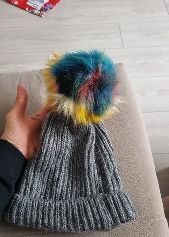 Gri Kadın Yün Bere, Kürklü Ponponlu - Görsel 2