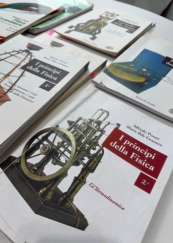 İtalyan Lisesi imi / galileo kitaplar Fisica - Fizik - Görsel 5