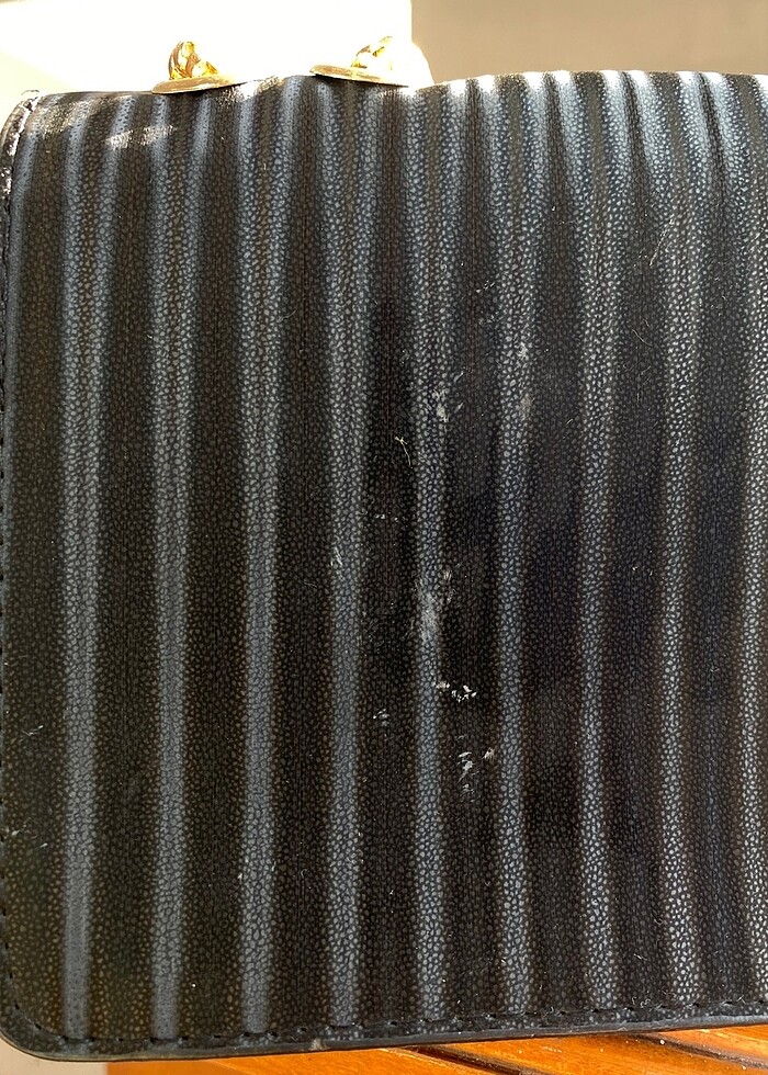 Siyah çanta - Görsel 3