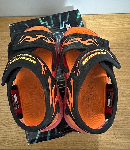 22 Beden Skechers bebek çocuk sandalet
