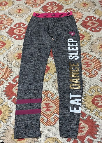 Gri Baskılı Spor Takımı Mini Şortlu - Görsel 4