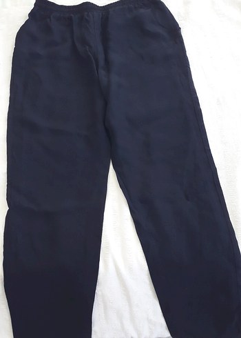 Siyah Kemerli Kadın Dar 
 Pantolon - Görsel 3