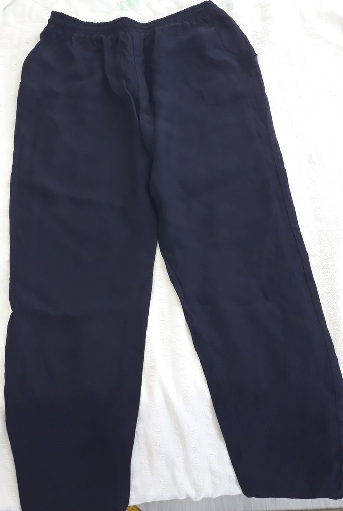 Siyah Kemerli Kadın Dar 
 Pantolon - Görsel 3