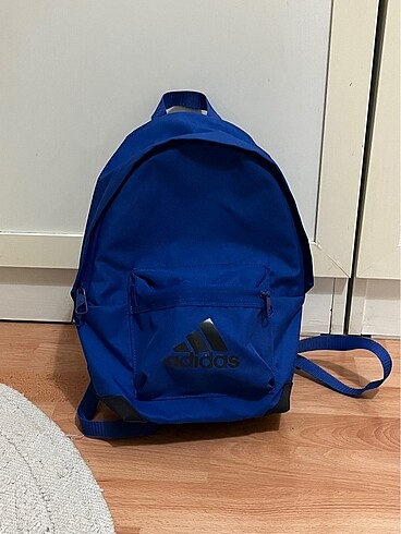 Adidas küçük sırt çantası