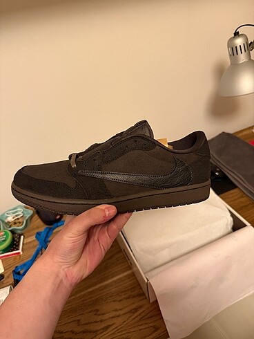 Travis scott velvet brown 45.5