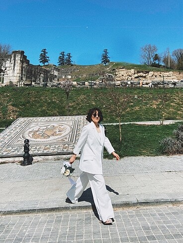 Beyaz Blazer Ceket