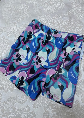 Dantel Detaylı Bağlama Desenli Mini Şort - Görsel 3