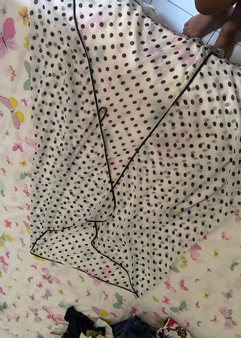 Puantiye Desenli Pareo - Görsel 3