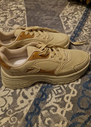 Bej Yılan Desenli Dolgu Topuklu Spor Ayakkabı - Görsel 3