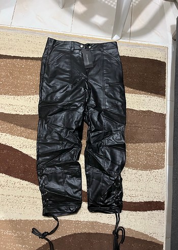 Kadın Siyah Deri Stili Pantolon - Görsel 2