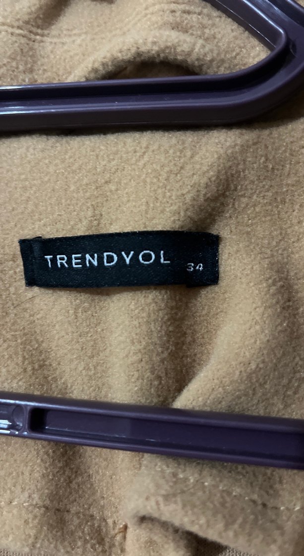 Kadın Bej Süet Uzun Kaban bir kez kullanıldı - Görsel 3