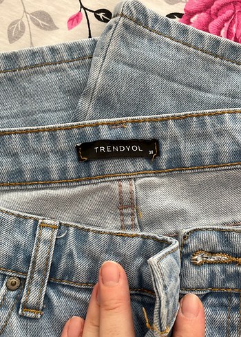 Gri Bağlama Desenli Bol Kesim Kadın Kot Pantolon - Görsel 3