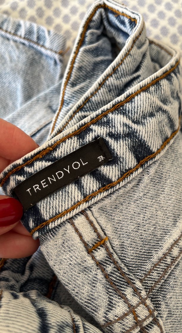 Düğmeli Gri Midi Kadın Kot Pantolon - Görsel 2