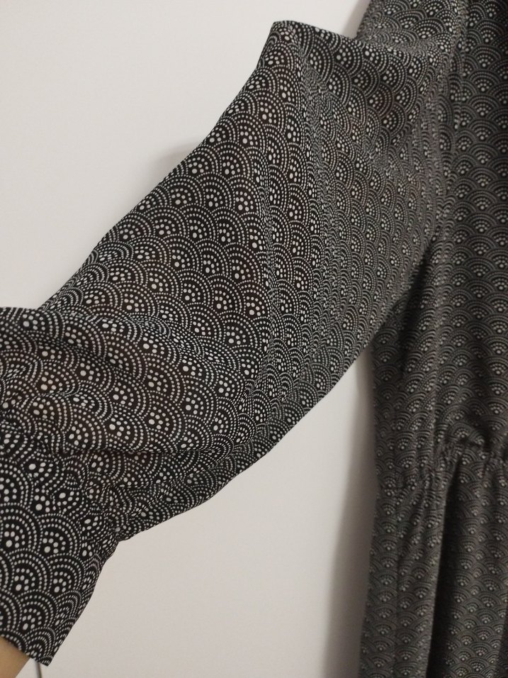 V Yaka Gri Midi Günlük Elbise - Görsel 2