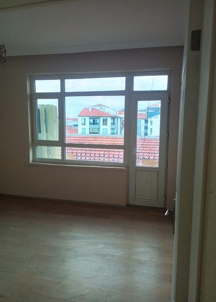 2+1 ev satılık sahibinden çerdek mahallesi 4 kat bakımlı pazarlı - Görsel 2