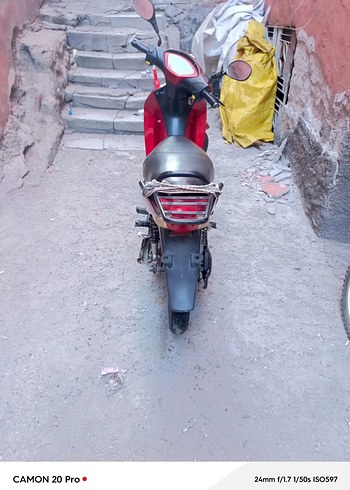 Kırmızı Renkli Motosiklet 6 akülü pazarlık payı var - Görsel 5