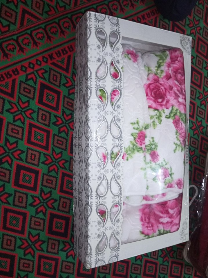 Bordo Desenli Çocuk Battaniyesi - Görsel 2